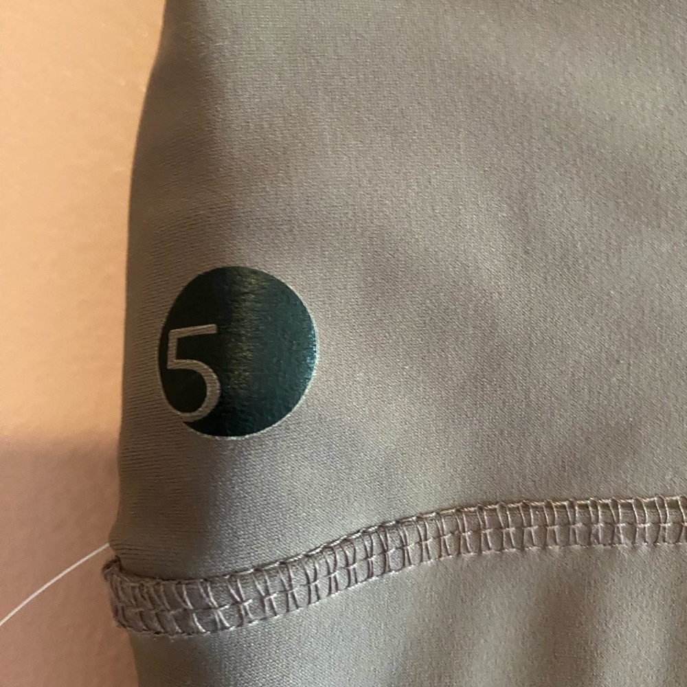 Five dancewear leggings - Picture 3 of 4